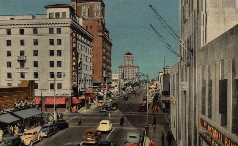 فينيكس ، أريزونا: Central Avenue ، Looking North from the Adams Hotel (الصورة) بواسطة المصور الأمريكي (بعد)