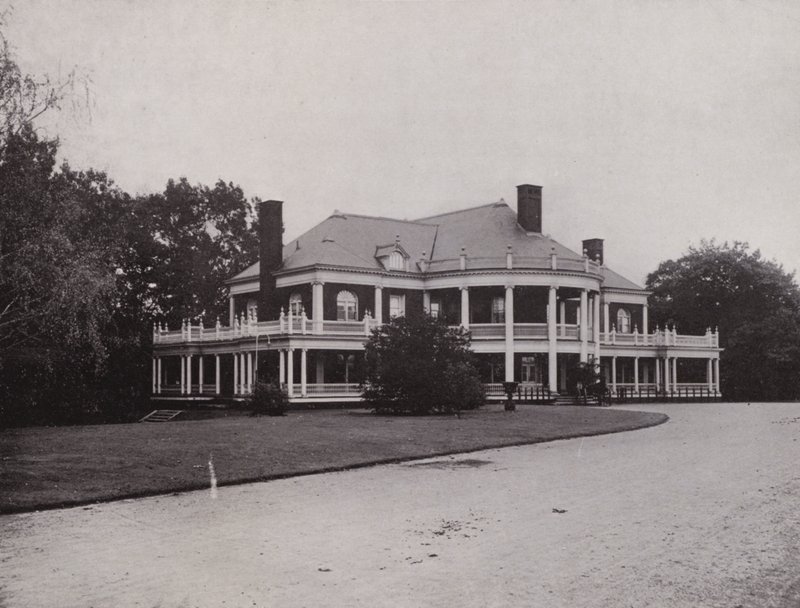 بروفيدنس ، رود آيلاند: The Casino ، Roger Williams Park (b / w photo) بواسطة المصور الأمريكي (بعد)