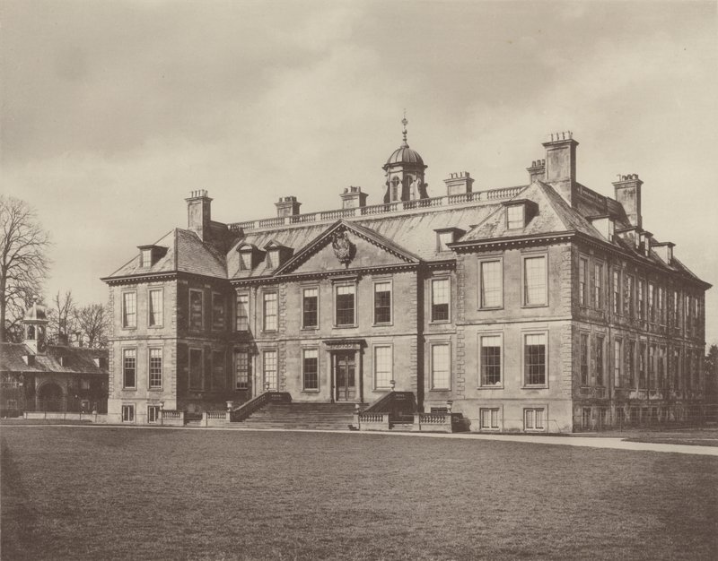 Belton House، Grantham، The Entrance Front بواسطة تشارلز لاثام