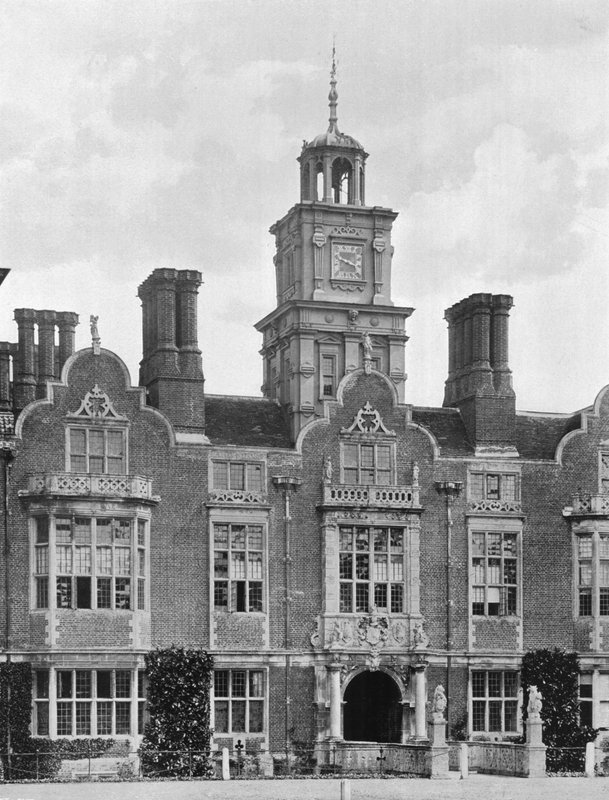 The Clock Turret and Entrance (b/w photo) بواسطة تشارلز لاثام