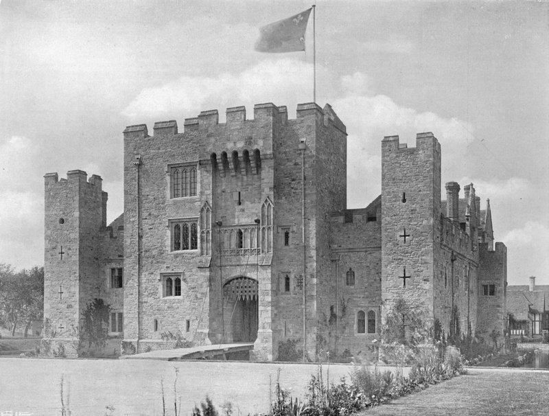 The Gatehouse من الجنوب الشرقي بواسطة تشارلز لاثام