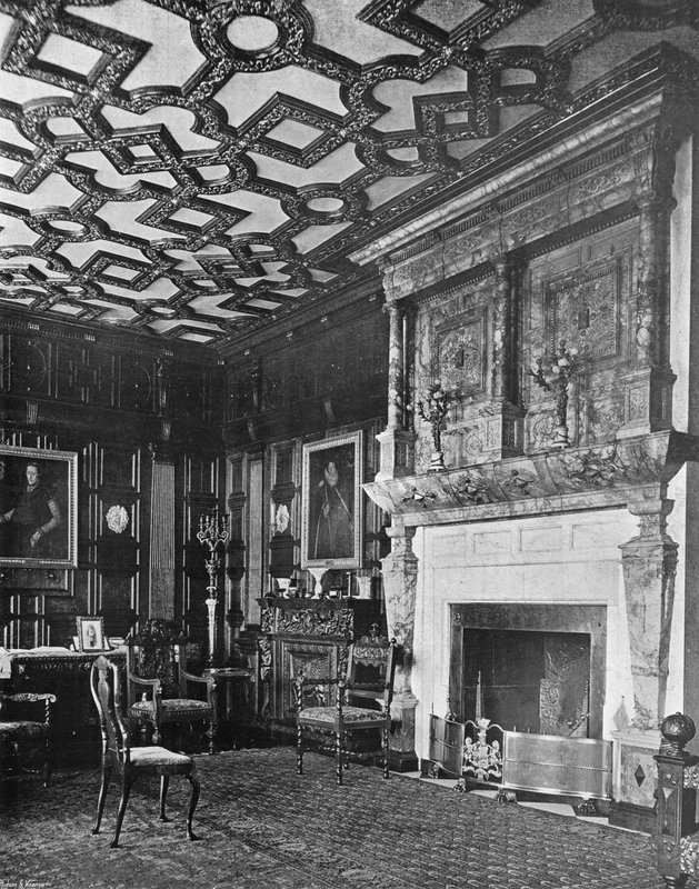 The Summer Drawing-Room (b/w photo) بواسطة تشارلز لاثام
