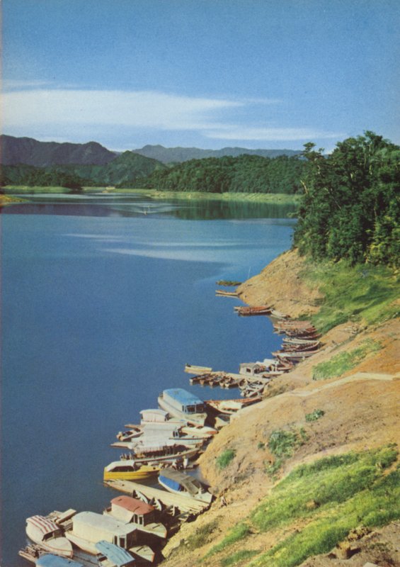 Taiwan: Boats on Sun Moon Lake بواسطة مصور صيني