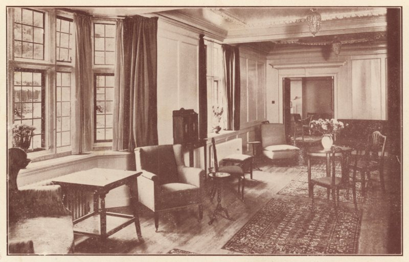 غرفة مشتركة في قاعة كروسبي ، Cheyne Walk بواسطة مصور انجليزى