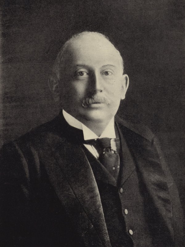 Alfred Beit  بواسطة مصور انجليزى