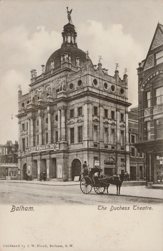 Balham, London, The Duchess Theatre (b/w photo) بواسطة مصور انجليزى