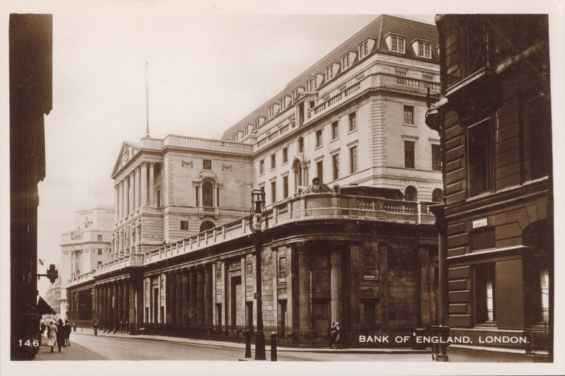 Bank of England, London (b/w photo) بواسطة مصور انجليزى
