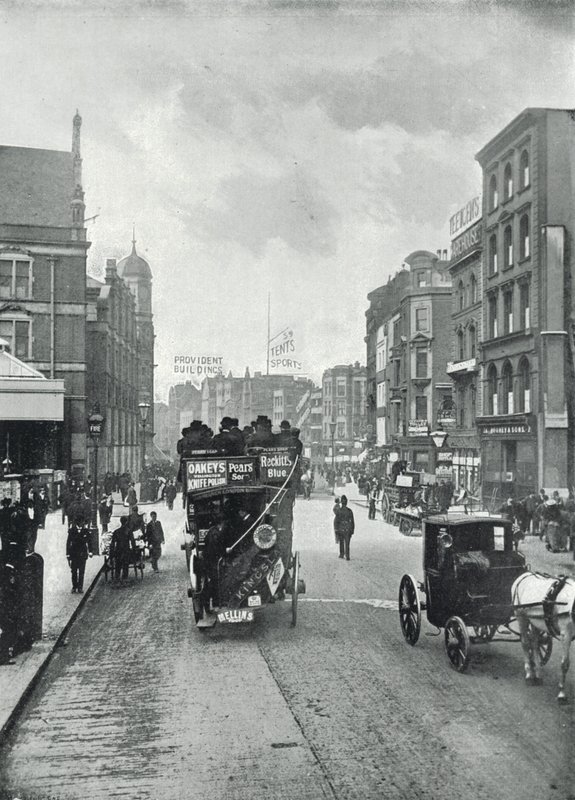 شارع Bishopsgate (بدون) ، ينظر إلى الشرق من بالقرب من شارع ليفربول (صورة b / w) بواسطة مصور انجليزى