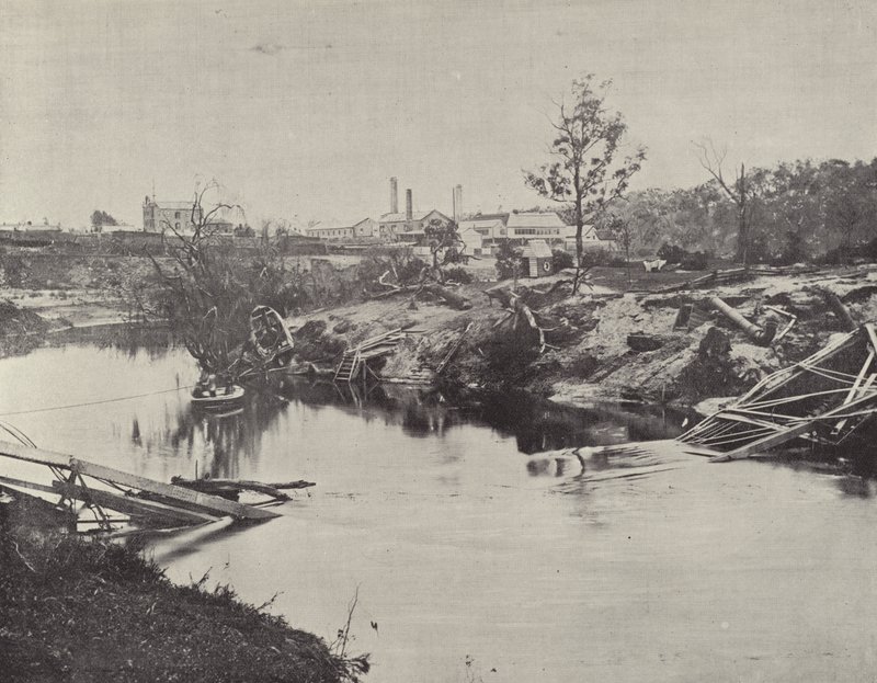 جسر بيرنلي ، فوق يارا ، بعد فيضانات يوليو 1891 بواسطة مصور انجليزى