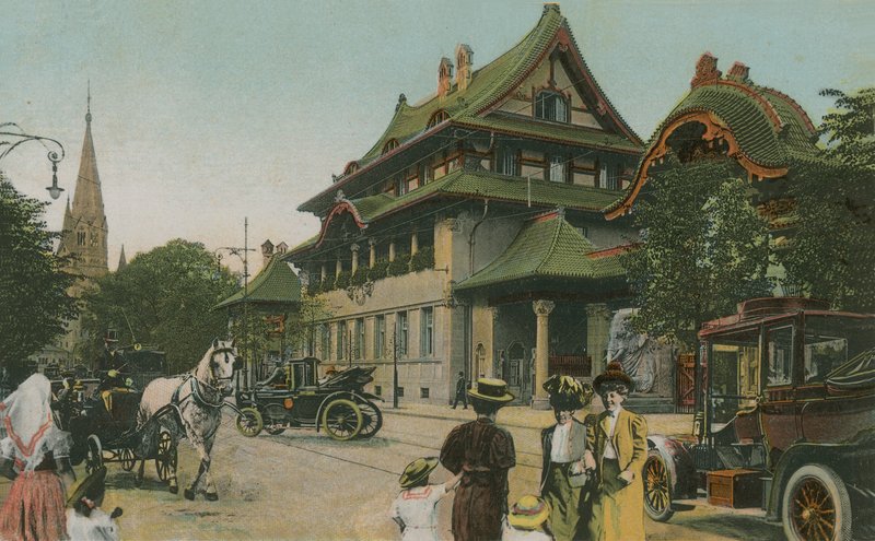 مبنى على الطراز الصينى. أُرسلت البطاقة البريدية عام 1913. بواسطة مصور انجليزى