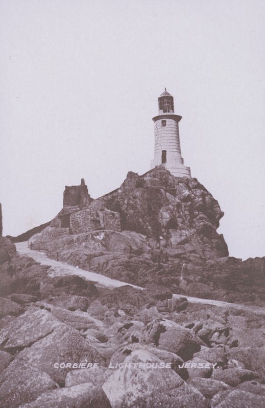 Corbiere Lighthouse Jersey (b/w photo) بواسطة مصور انجليزى