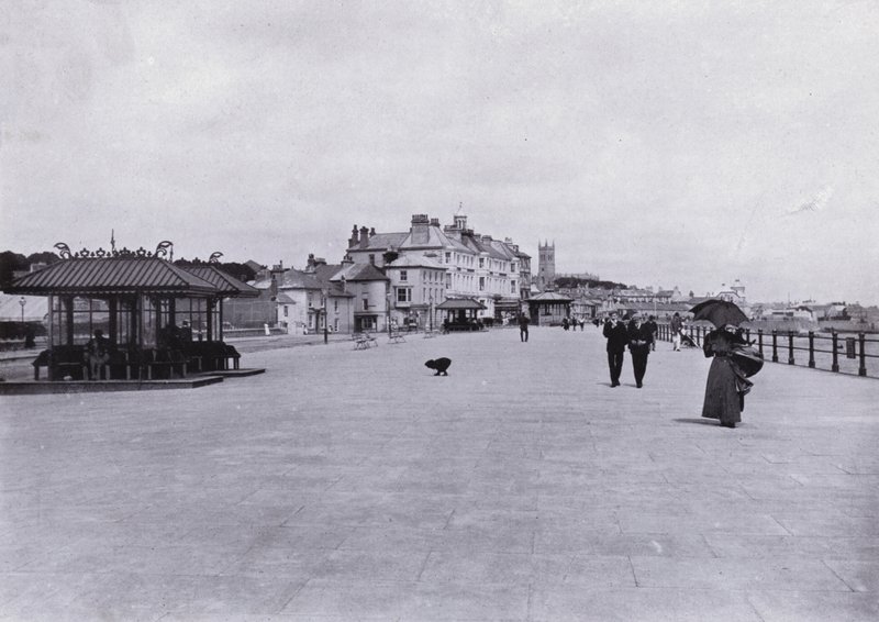 كورنوال: The Promenade ، Penzance (صورة b / w) بواسطة مصور انجليزى