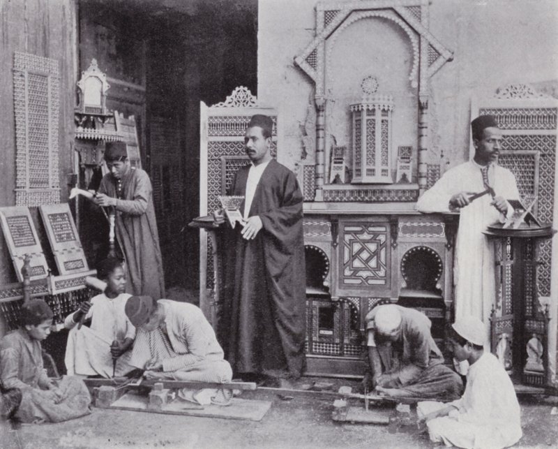 Egypt: A Mushrebieh Workshop (b/w photo) بواسطة مصور انجليزى