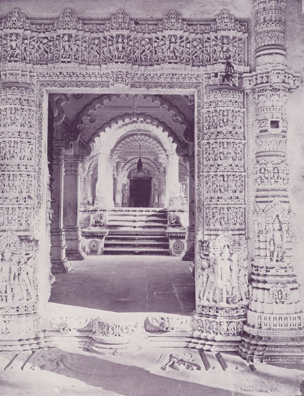 Hathi Singhs Tomb ، أحمد آباد بواسطة مصور انجليزى