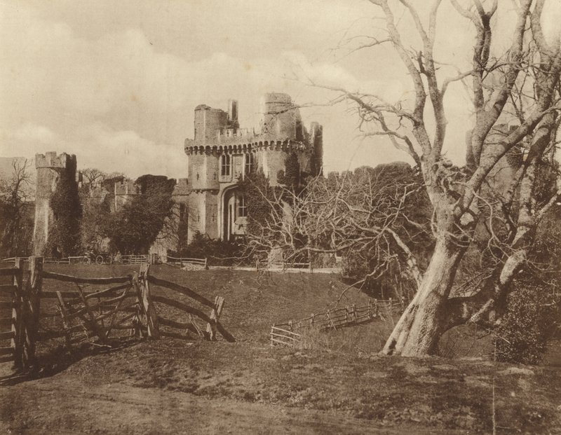 قلعة Herstmonceux بواسطة مصور انجليزى