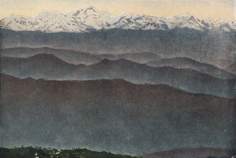 Himalaya Mountains (coloured photo) بواسطة مصور انجليزى