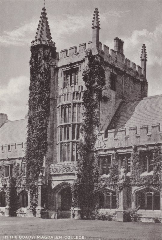 في كلية Quadrangle Magdalen بواسطة مصور انجليزى