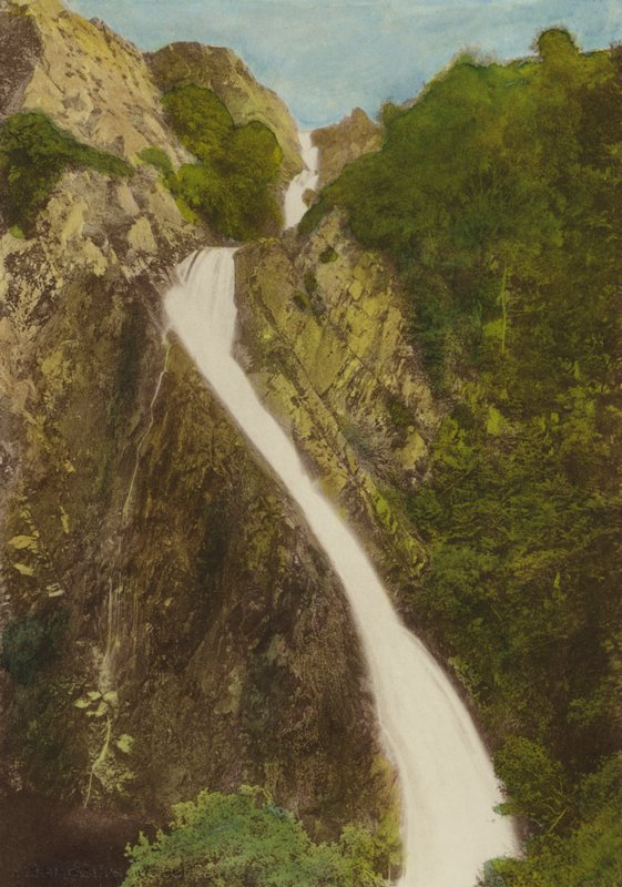 Llanberis ، الشلال (صورة ملونة) بواسطة مصور انجليزى