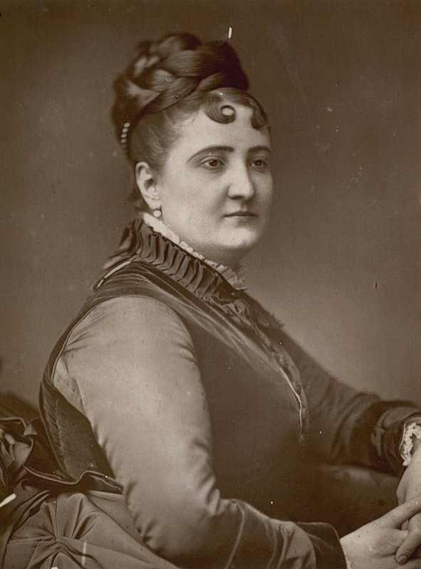 Mademoiselle Carlotta Patti بواسطة مصور انجليزى