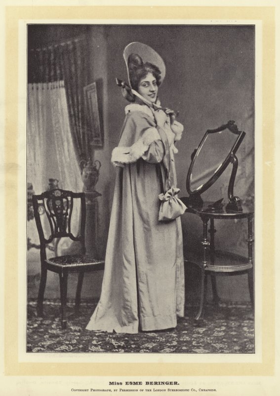 ملكة جمال Esme Beringer بواسطة مصور انجليزى