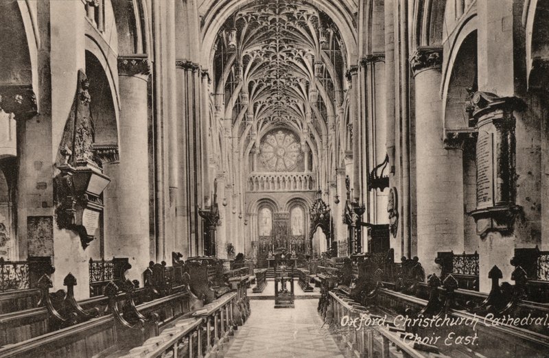 Oxford, Christchurch Cathedral, Choir East (b/w photo) بواسطة مصور انجليزى