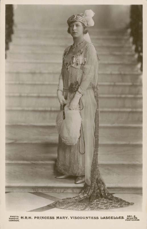 الأميرة ماري ، Viscountess Lascelles (b / w photo) بواسطة مصور انجليزى