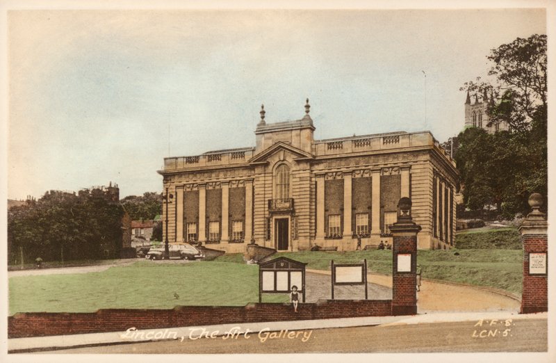 The Art Gallery, Lincoln, Lincolnshire (coloured photo) بواسطة مصور انجليزى