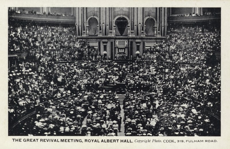 The Great Revival Meeting، Royal Albert Hall، London بواسطة مصور انجليزى