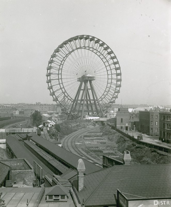 The Great Wheel ، إيرلز كورت ؛ لندن بواسطة مصور انجليزى