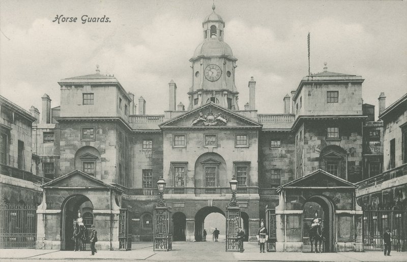 The Horse Guards ، لندن بواسطة مصور انجليزى
