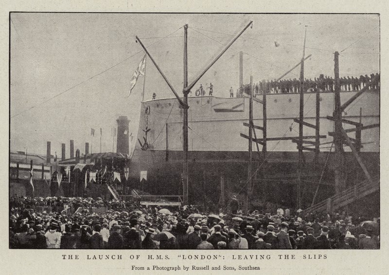 إطلاق HMS London ، تاركا الزلات بواسطة مصور انجليزى