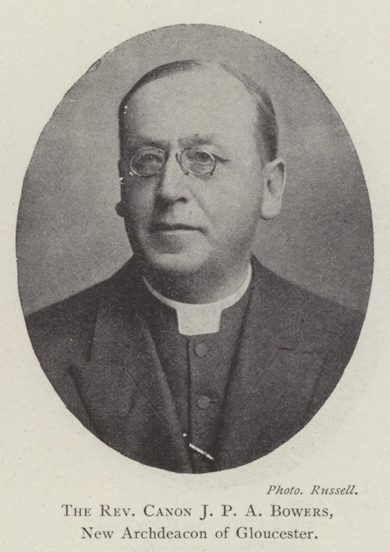 القس Canon JPA Bowers ، Archdeacon New of Gloucester بواسطة مصور انجليزى
