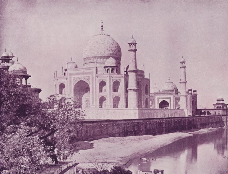 التاج ، أغرا بواسطة مصور انجليزى
