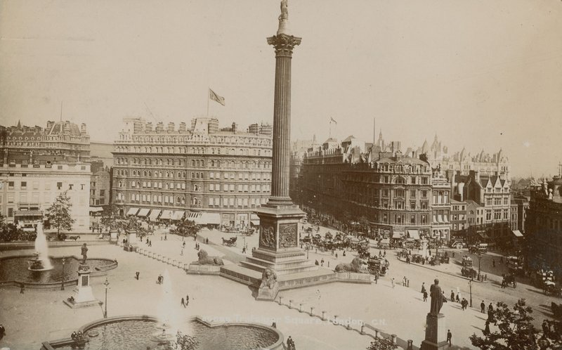 ساحة الطرف الأغر ، لندن بواسطة مصور انجليزى