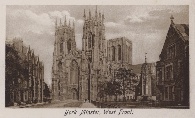 York Minster, West Front (b/w photo) بواسطة مصور انجليزى