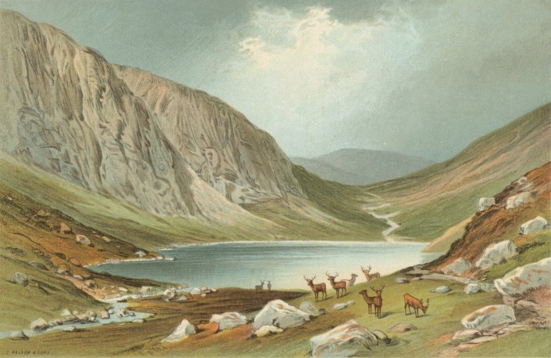 Dhu Loch - لوخ نا غار بواسطة مدرسة اللغة الإنجليزية