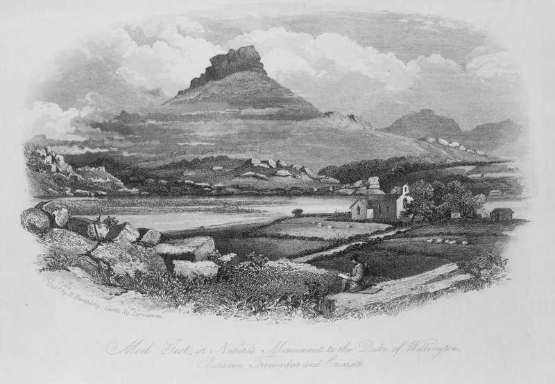 Moel Gest ، أو نصب الطبيعة لدوق ويلينغتون ، بين Tremadoc و Criccieth بواسطة مدرسة اللغة الإنجليزية