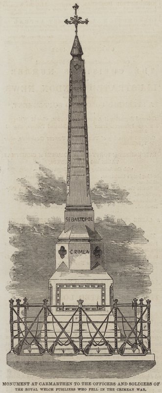 نصب تذكاري في كارمارثين لضباط وجنود Royal Welch Fusiliers الذين سقطوا في حرب القرم (نقش) بواسطة مدرسة اللغة الإنجليزية