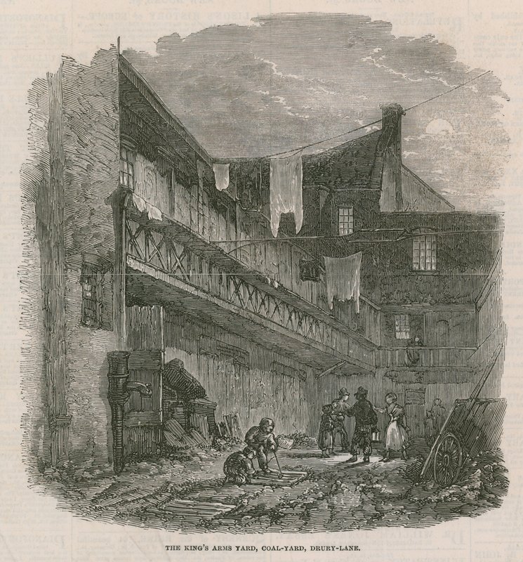 The Kings Arms Yard و Coal Yard و Drury Lane بواسطة مدرسة اللغة الإنجليزية