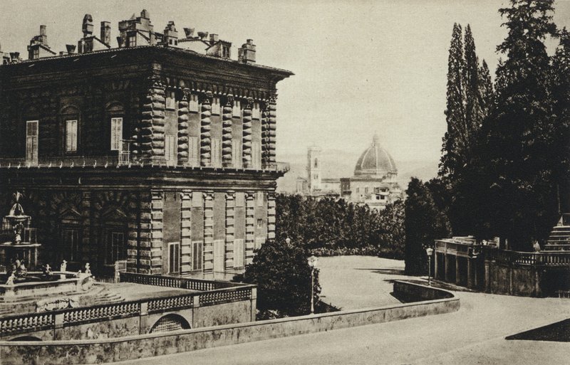 Italy, Florence, Pitti Palace (b/w photo) بواسطة المصور الأوروبي