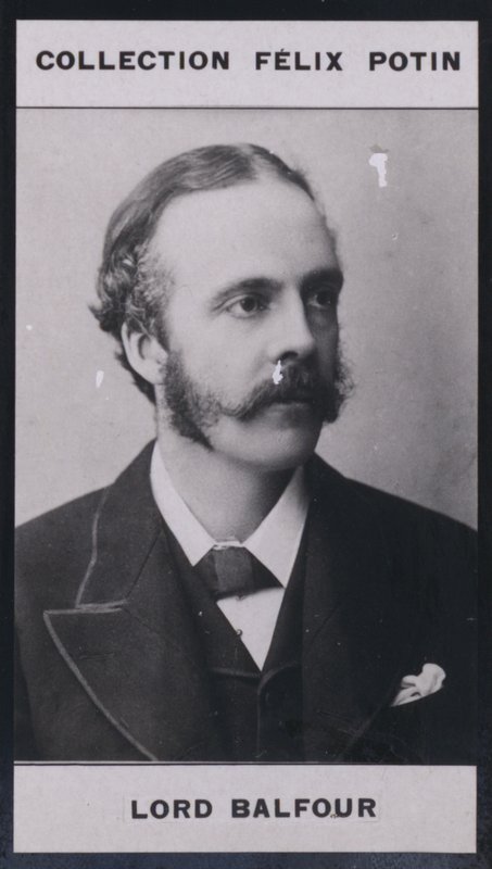 James-Arthur Balfour (1848) (b/w photo) بواسطة المصور الأوروبي