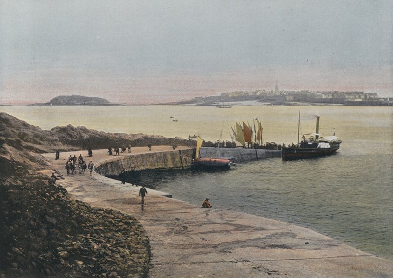 خليج سان مالو ، منظر من Dinard (صورة ملونة) بواسطة المصور الأوروبي