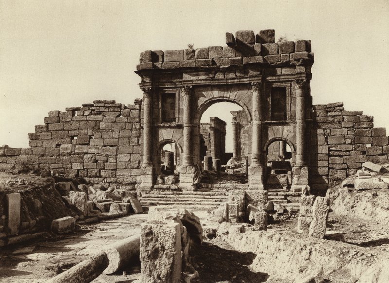  بواسطة المصور الأوروبي