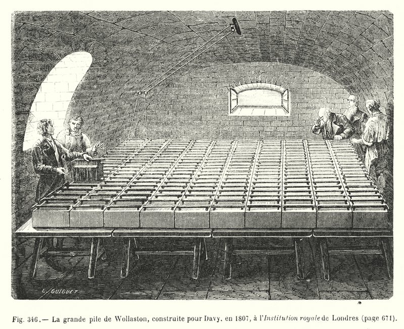كومة Wollaston العظيمة ، التي بُنيت لديفي ، عام 1807 ، في المعهد الملكي في لندن (نقش) بواسطة المدرسة الأوروبية