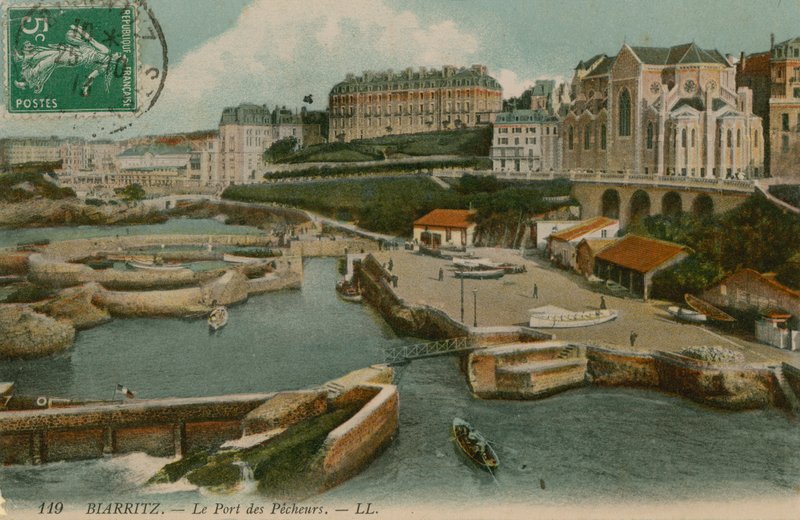 بياريتز ، لو بورت دي بيشير. أُرسلت البطاقة البريدية في 25 أكتوبر 1913. بواسطة مصور فرنسي