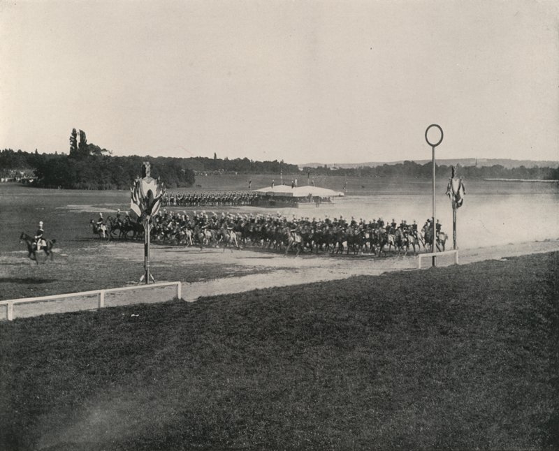 مناورة الفرسان على Longchamps (صورة بالأبيض والأسود) بواسطة مصور فرنسي
