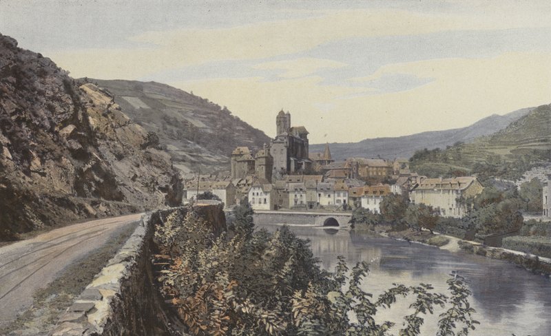 Estaing ، نظرة عامة ، اتخذت من أعلى لوط بواسطة مصور فرنسي