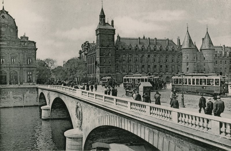 The Pont au Change و Palais de Justice ، The Pont au Change and Court of Justice (photogravure) بواسطة مصور فرنسي