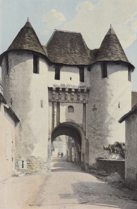 Levroux ، Porte de lancien Chateau بواسطة مصور فرنسي