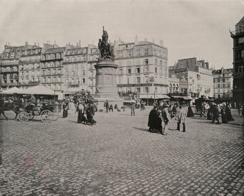 باريس: Place de Clichy (b / w photo) بواسطة مصور فرنسي